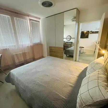 公寓 Apartament-demian