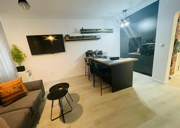 Apartament-demian Apartment